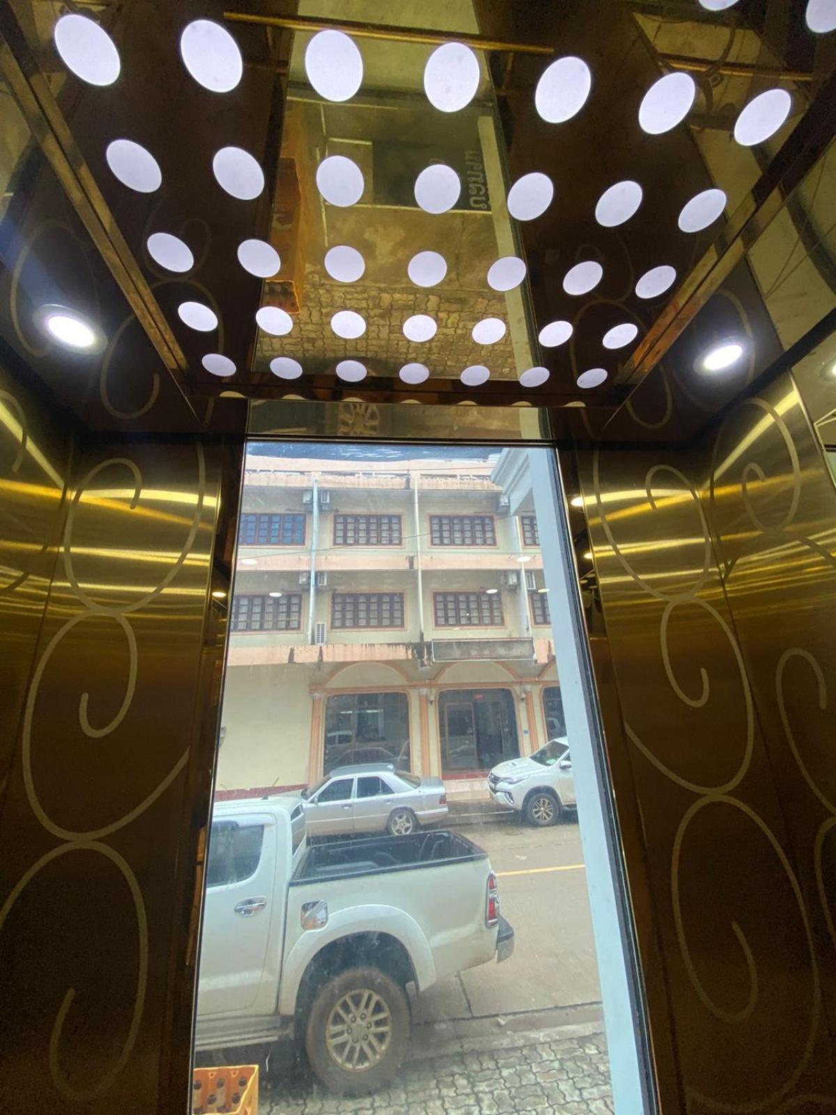 Subinh Hotel And Restaurant Pakse Exterior foto